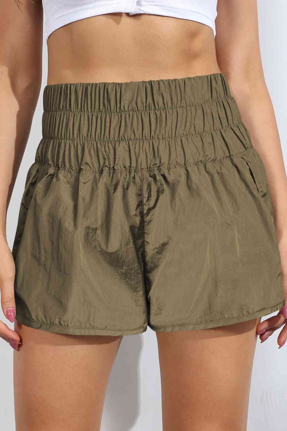 LAILA shorts