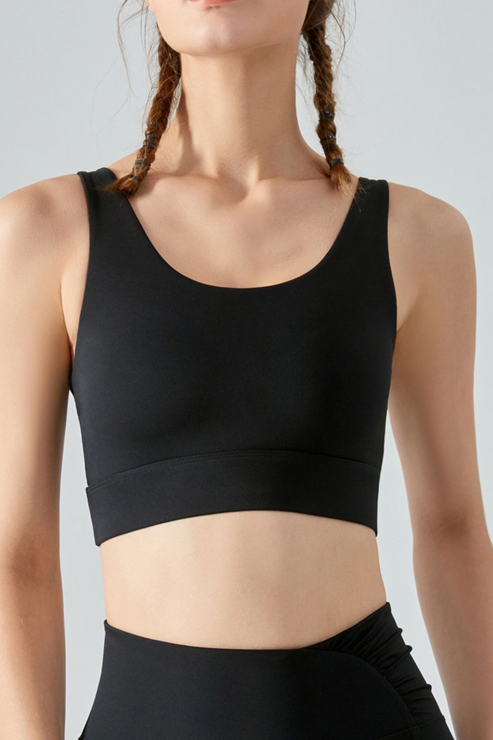 CUT IT OUT twisted bra - Lamoille Yoga