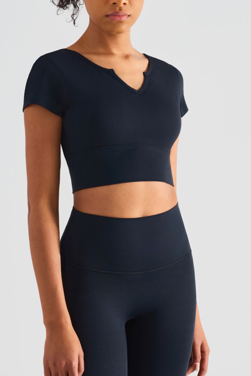 SALUTATION cropped tee - Lamoille Yoga