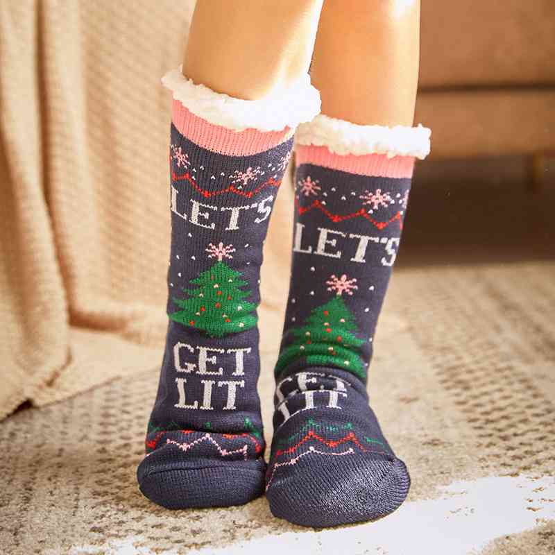 COZY CHRISTMAS socks