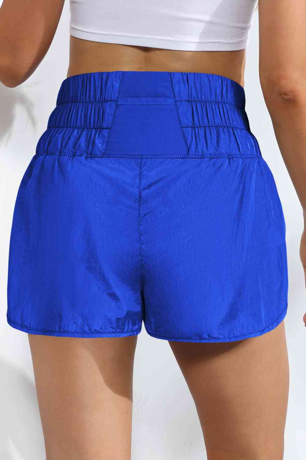 LAILA shorts