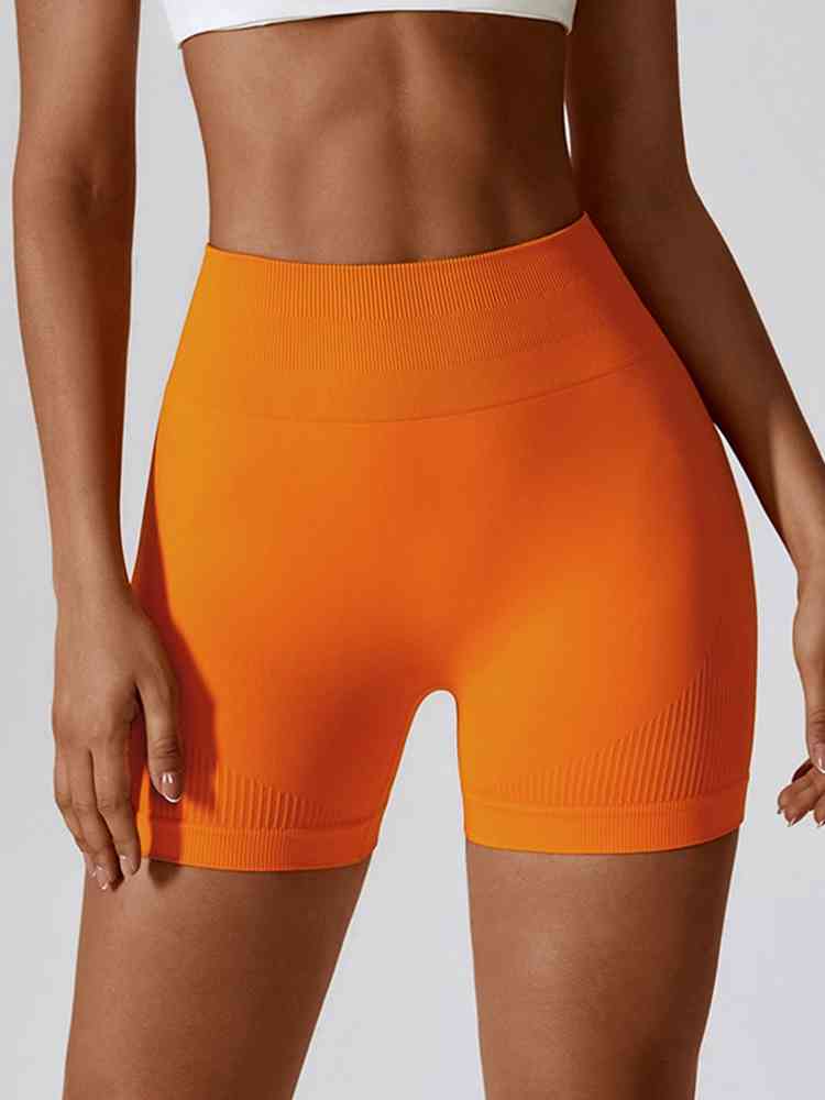 YOU'RE A PEACH slim fit shortie