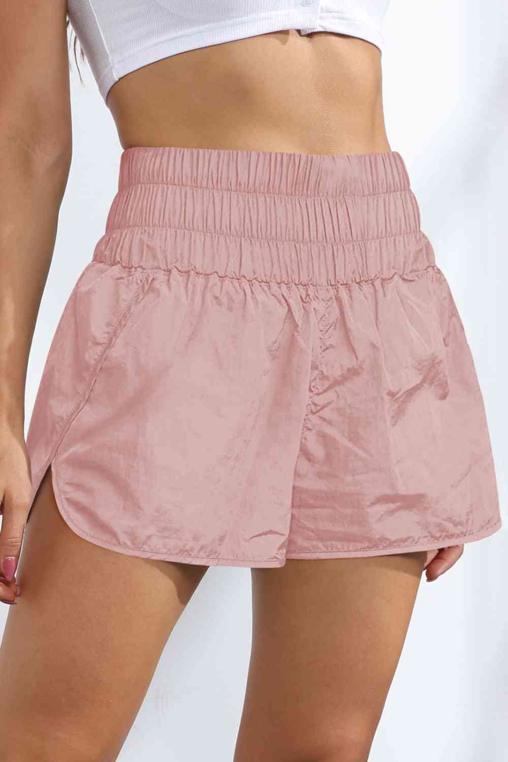 LAILA shorts