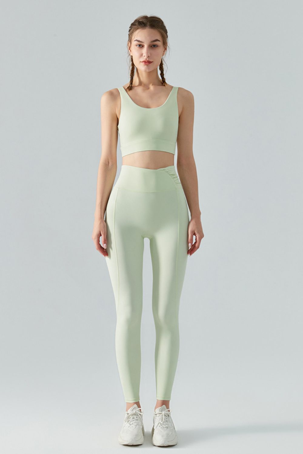 CUT IT OUT twisted bra - Lamoille Yoga