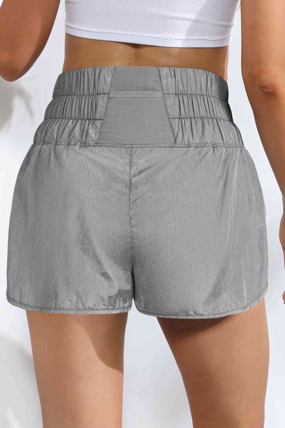 LAILA shorts