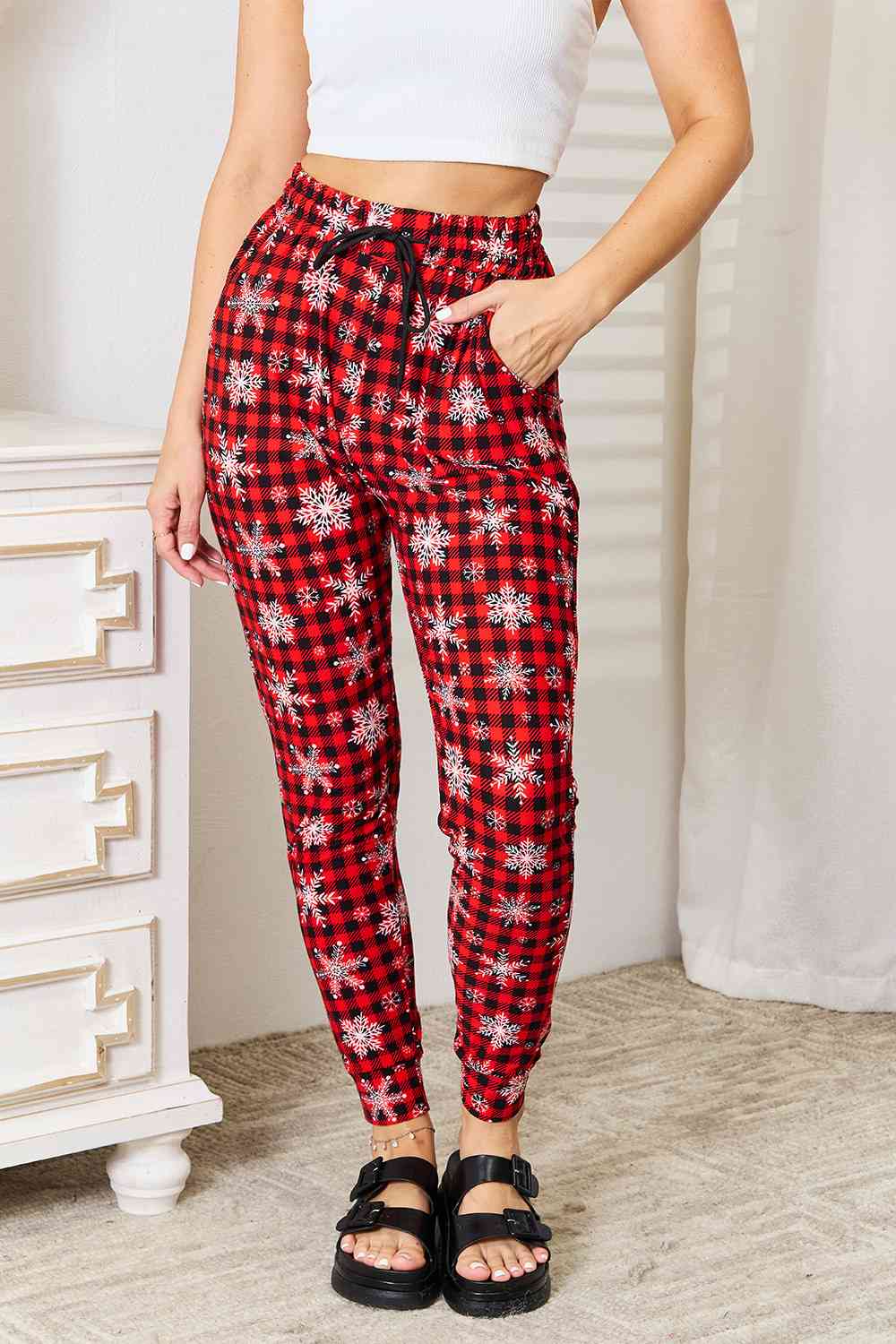 LET IT SNOW joggers