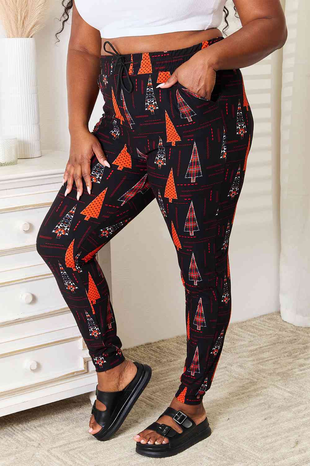HOLIDAY TREE joggers