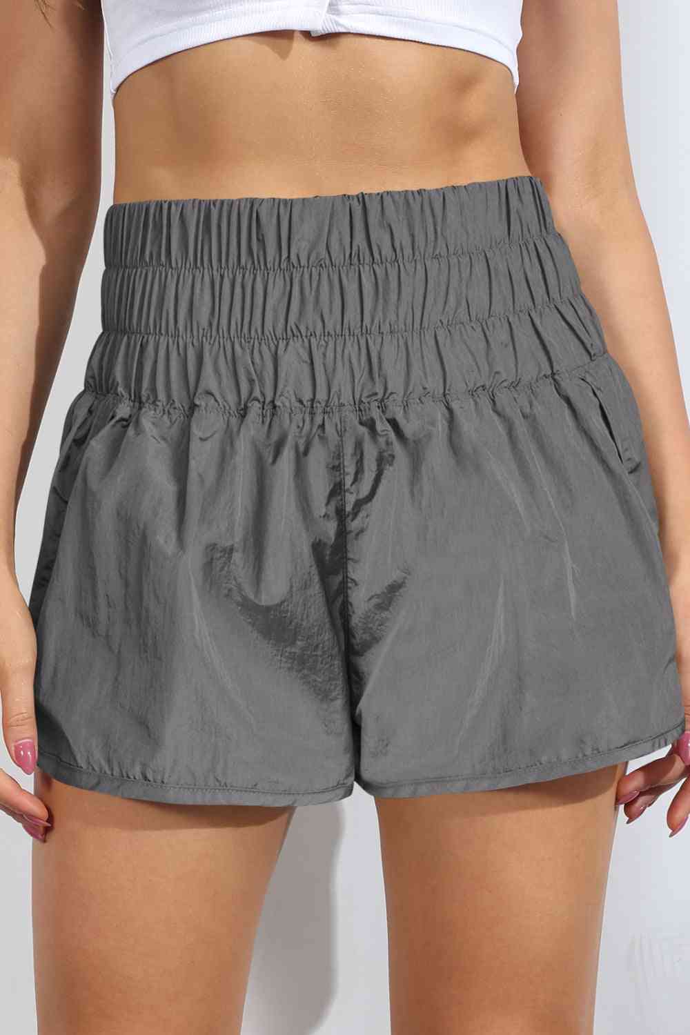 LAILA shorts