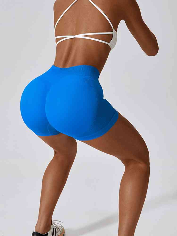 YOU'RE A PEACH slim fit shortie