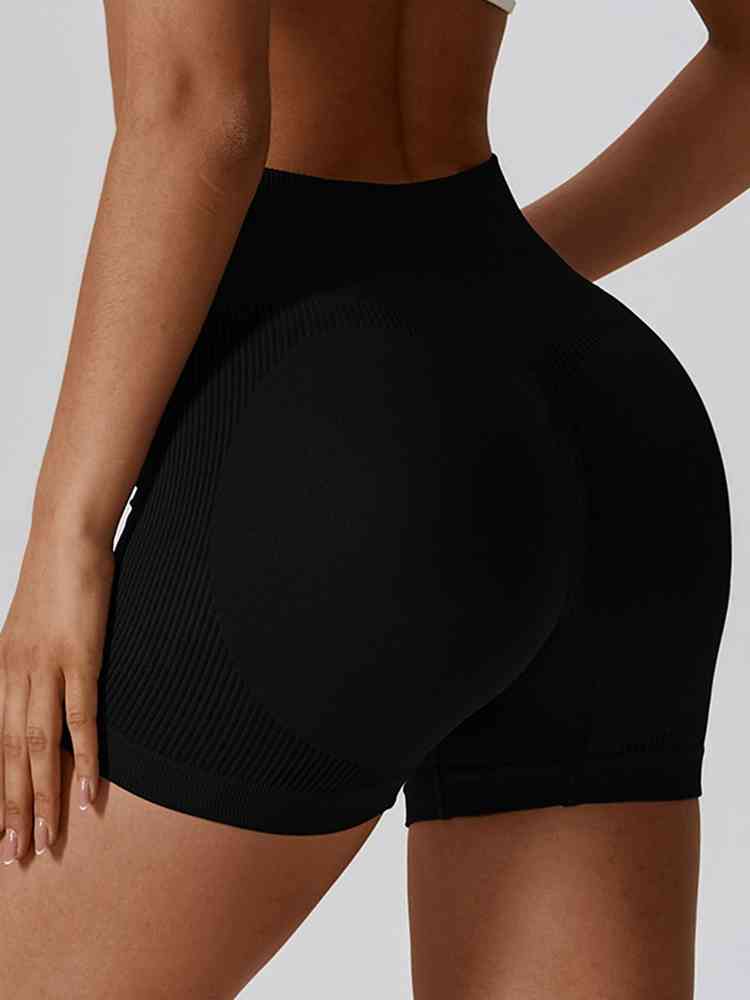 YOU'RE A PEACH slim fit shortie