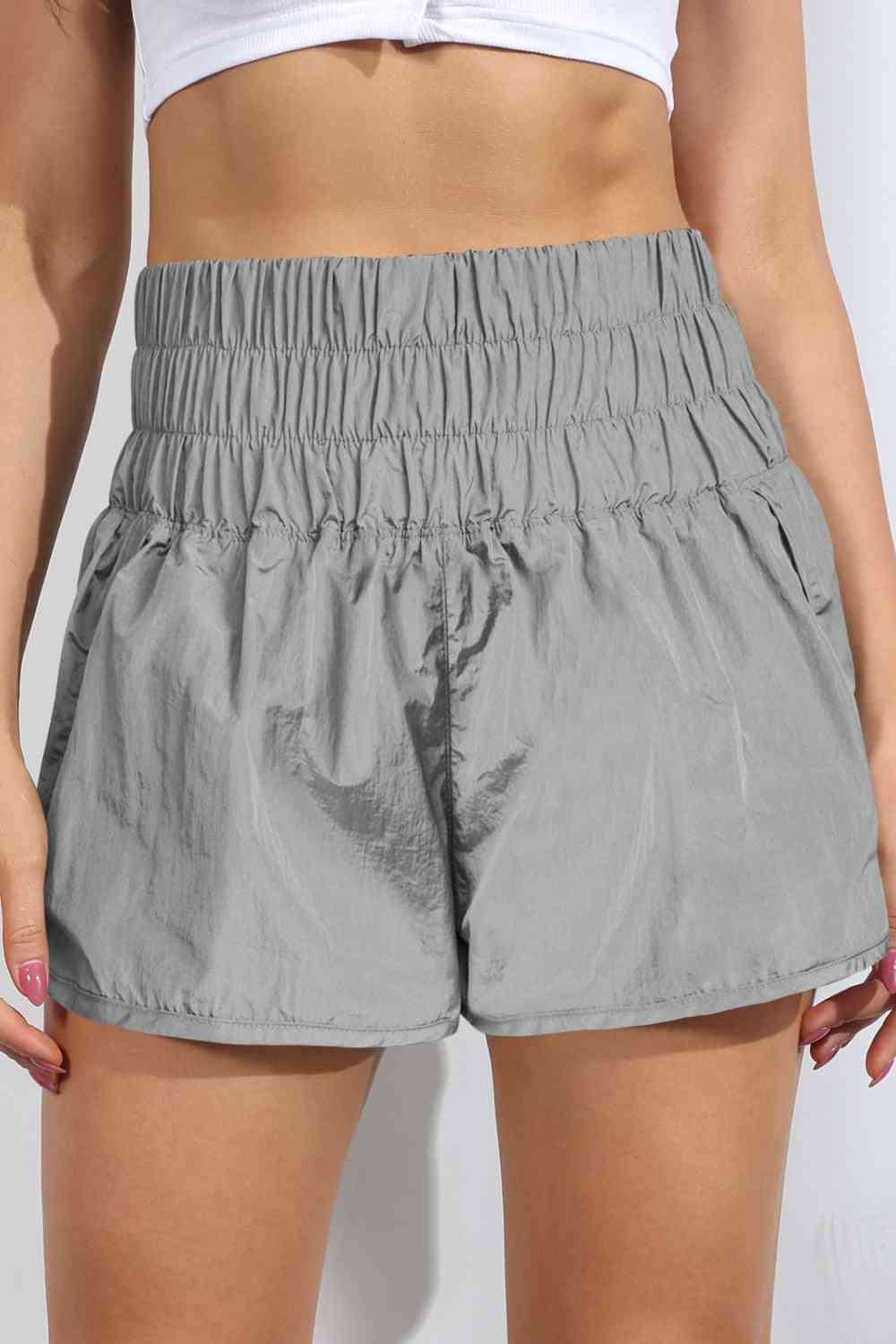 LAILA shorts