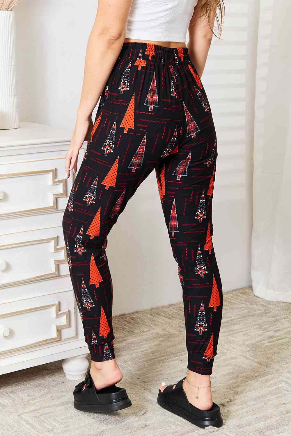 HOLIDAY TREE joggers