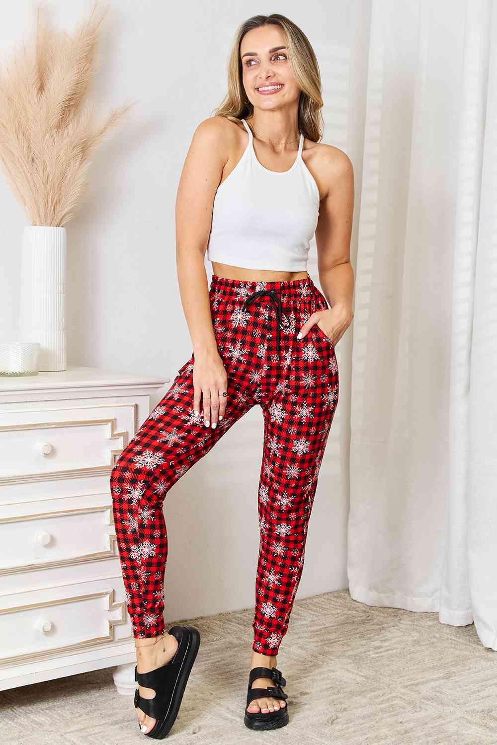 LET IT SNOW joggers