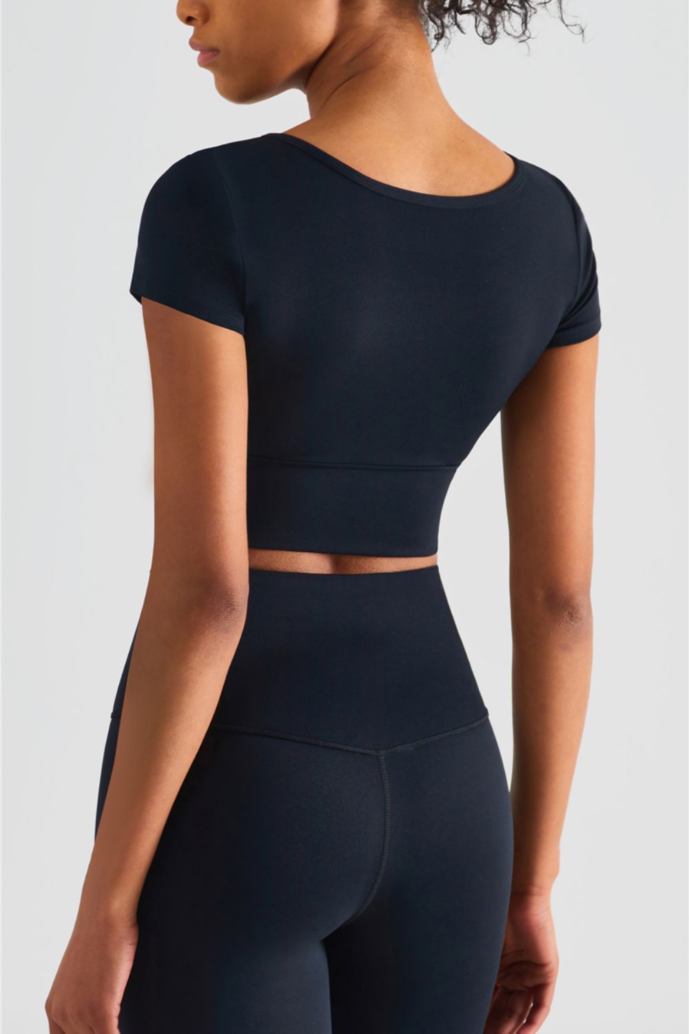 SALUTATION cropped tee - Lamoille Yoga