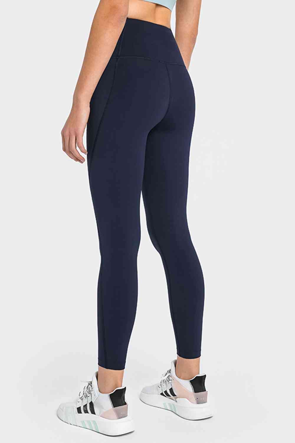 AIRLIFT basics with pockets