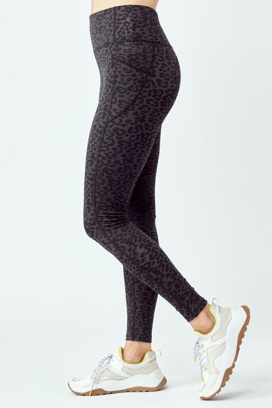 WILDLUST black leopard leggings