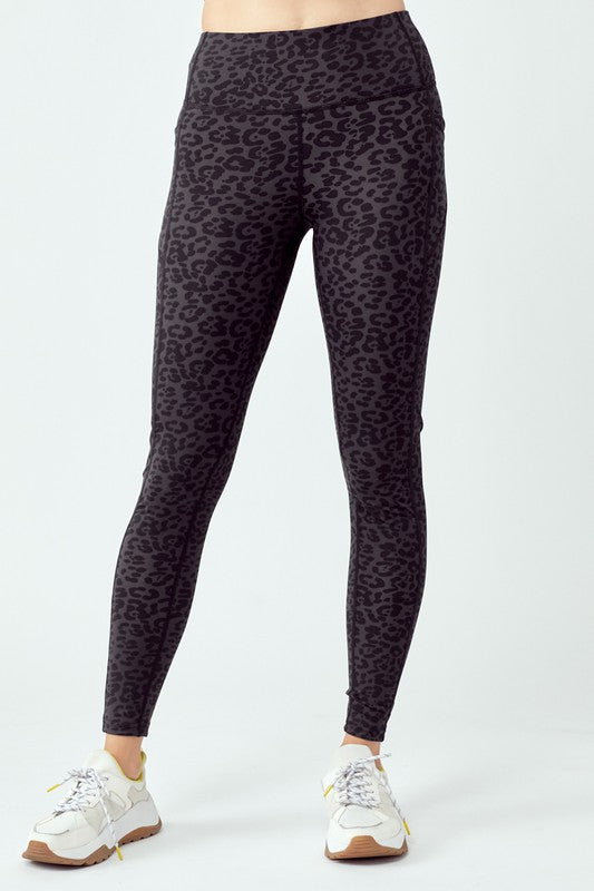 WILDLUST black leopard leggings