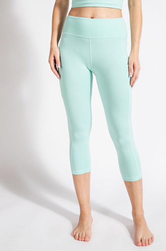 FAST & FREE capri leggings