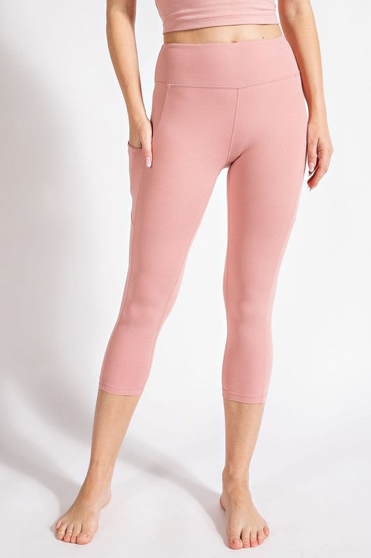 FAST & FREE capri leggings