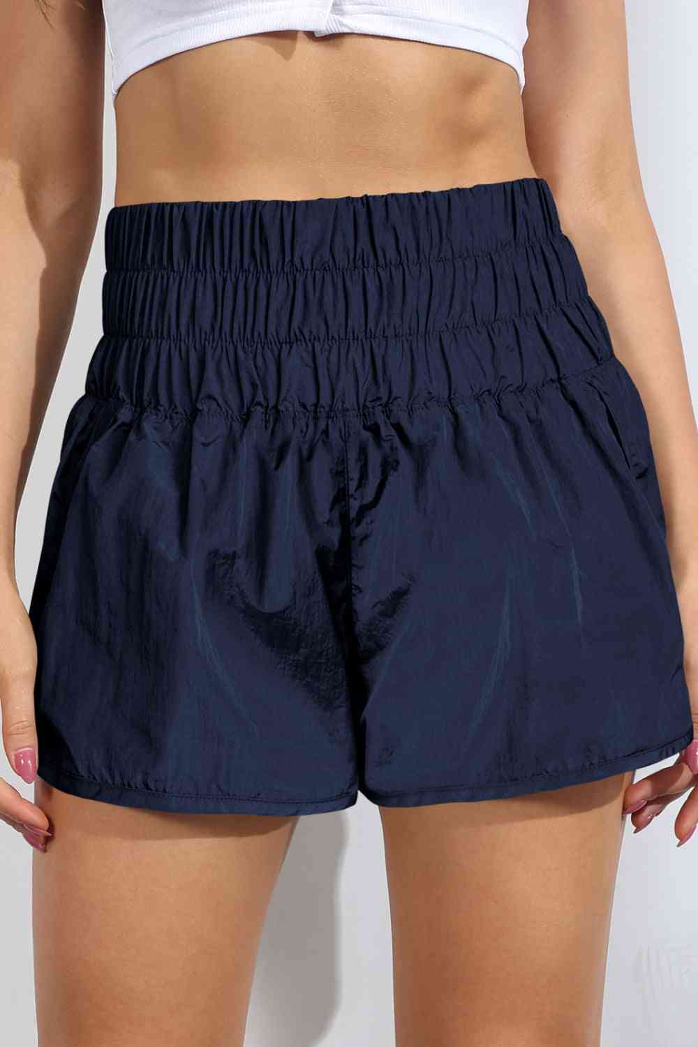 LAILA shorts